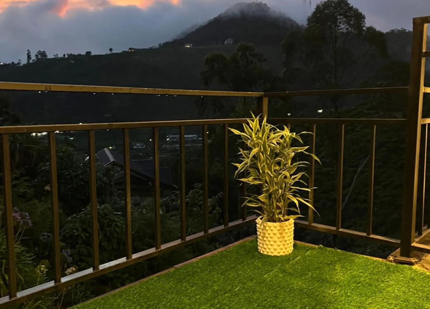 Seeming Lodge Nuwara Eliya Inn